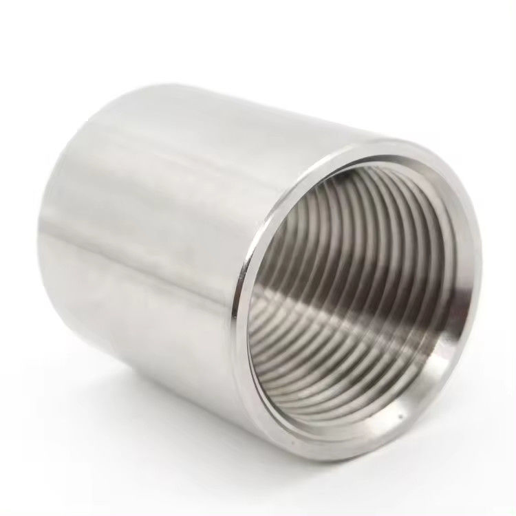 5 1/2 API 5CT Schläuche und Gehäuse aus Kohlenstoffstahl Kombination oder Verringerungskopplung für Öl- und Gasbrunnen