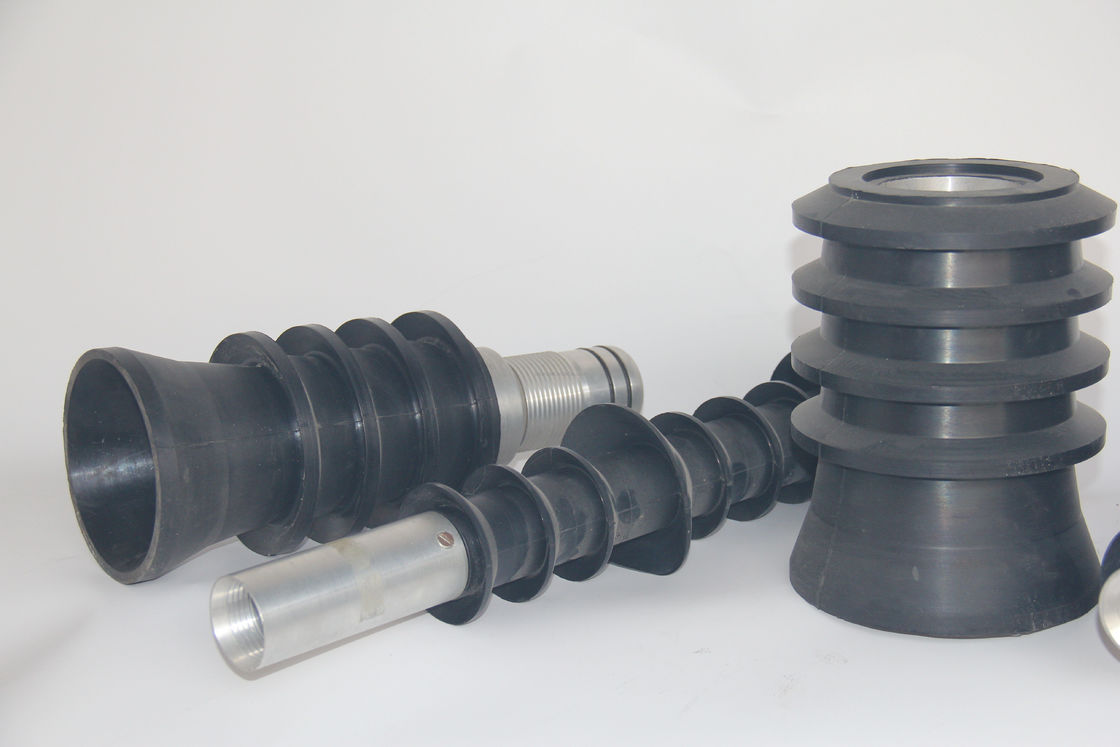 Ein Schlauch mit einer Breite von 177,8 mm